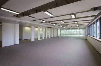 6 Avenue Réaumur, Clamart to rent Building Photo- Image 1 of 7