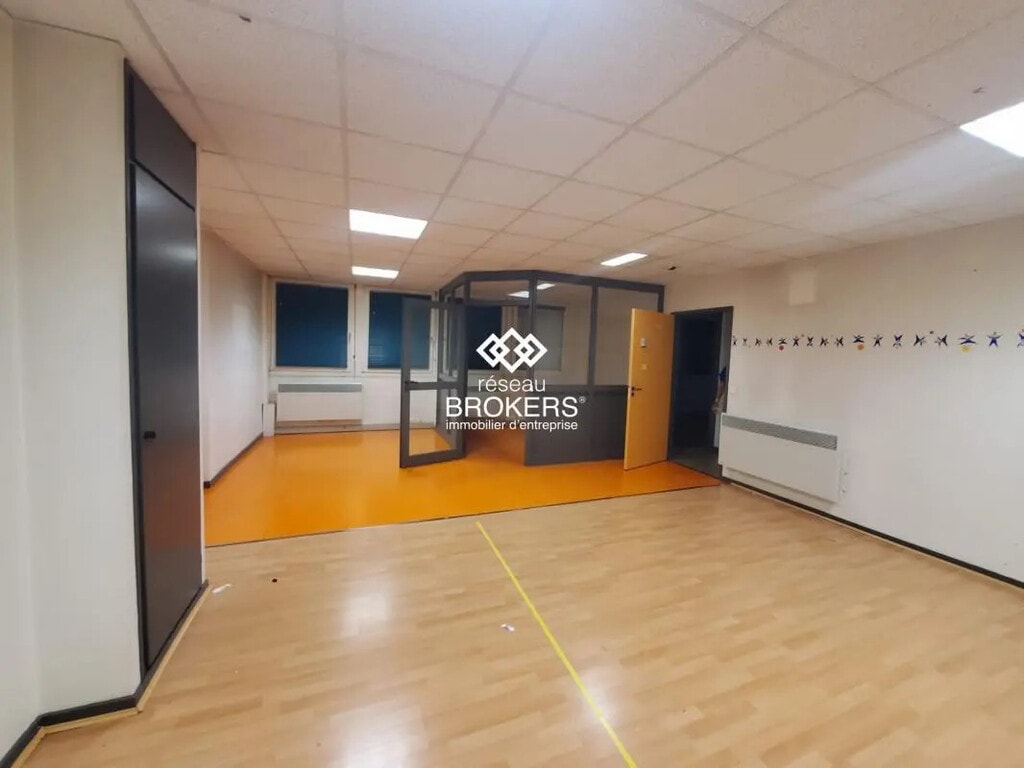 Vente Bureaux 724 m² - Photo 1