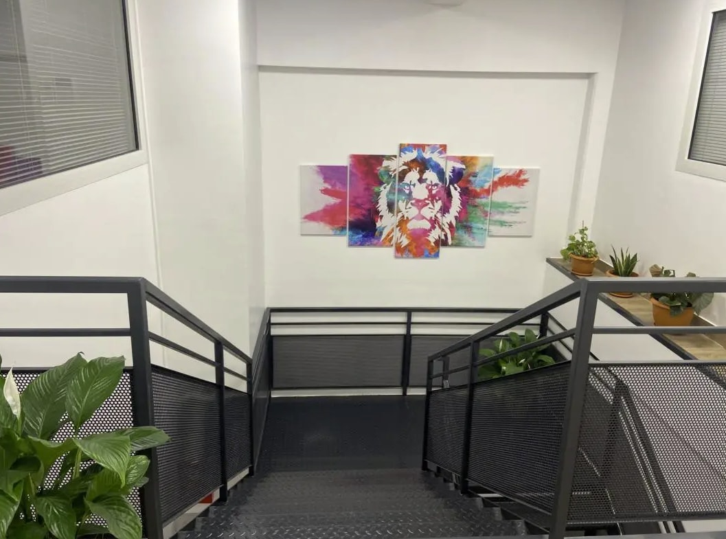 Light Industrial in Pantin for sale Interior Photo- Image 1 of 6