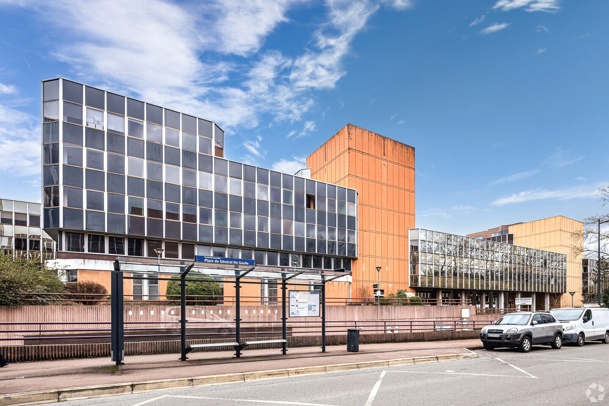 44-58 Rue Roger Salengro, Fontenay-sous-Bois to rent Primary Photo- Image 1 of 6