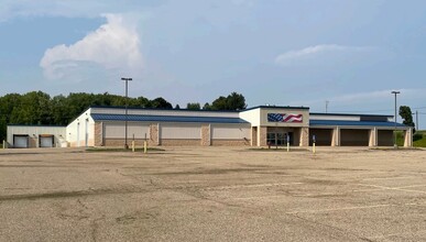 598 W Lucas Ln, Ellsworth, WI for sale Primary Photo- Image 1 of 7