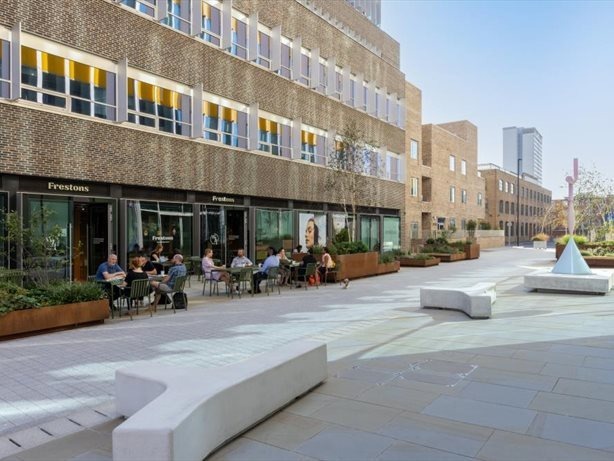 Nicholas Rd, London to rent - Building Photo - Image 2 of 17