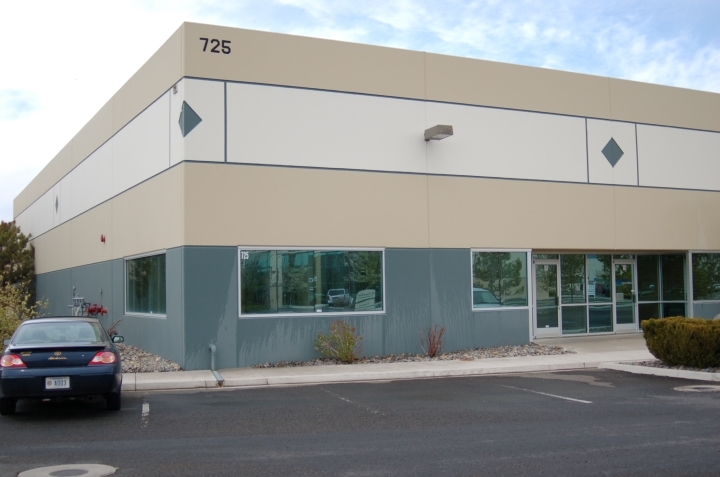 725 Trademark Dr, Reno, NV for rent - Building Photo - Image 3 of 30