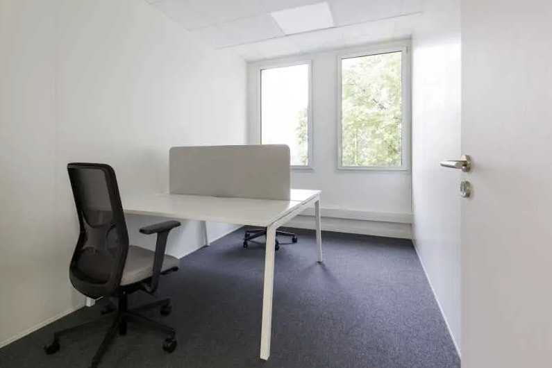 Co-working Space in Charenton-le-Pont to rent Interior Photo- Image 1 of 6