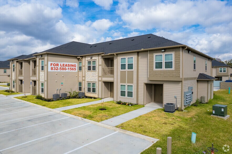 16844 Sugar Pine Dr, Houston 77090