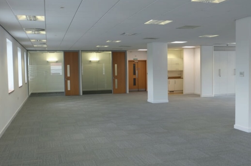 Orchard Way, Torquay for sale Interior Photo- Image 1 of 2