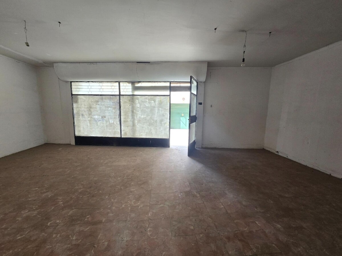 Caldes de Montbui, BAR 08140 - Unit - - - Interior Photo - Image 1 of 16