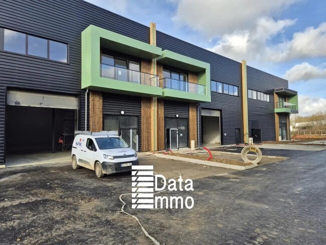 Location Entrepôt 464 m² à 4 353 m²