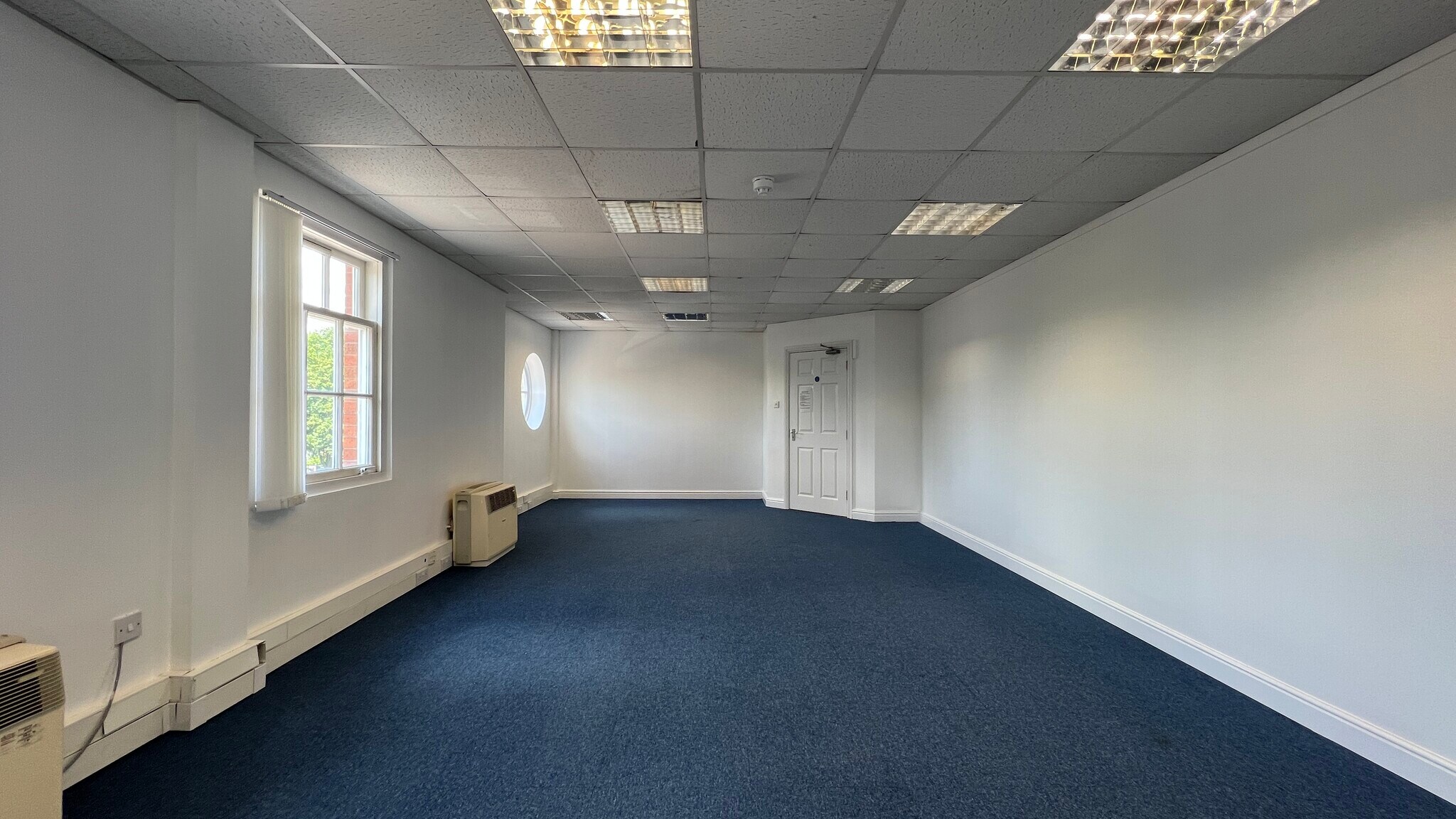 Vernon Gate, Derby for sale Interior Photo- Image 1 of 1