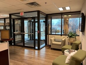 4700 S 19th St, Lincoln, NE to rent Interior Photo- Image 1 of 14