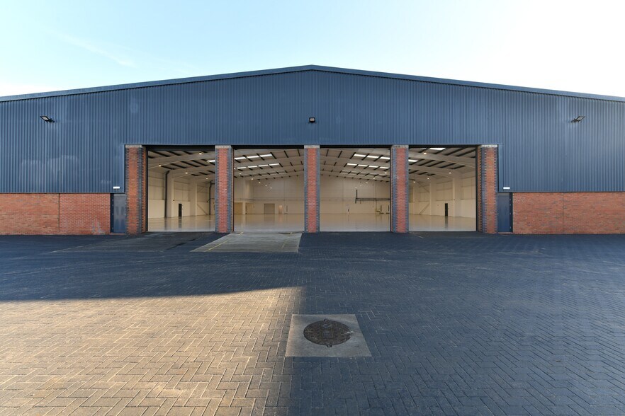 2 Calder Way, Slough for sale - Building Photo - Image 1 of 1