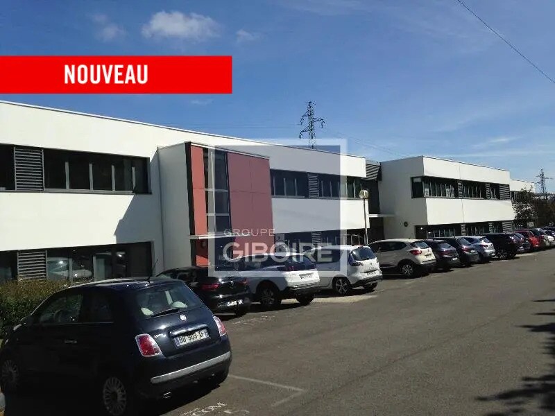 Office in Cesson-Sévigné for sale Primary Photo- Image 1 of 15