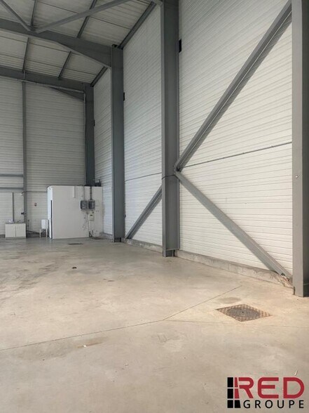 Industrial in Signes to rent - Interior Photo - Image 3 of 4