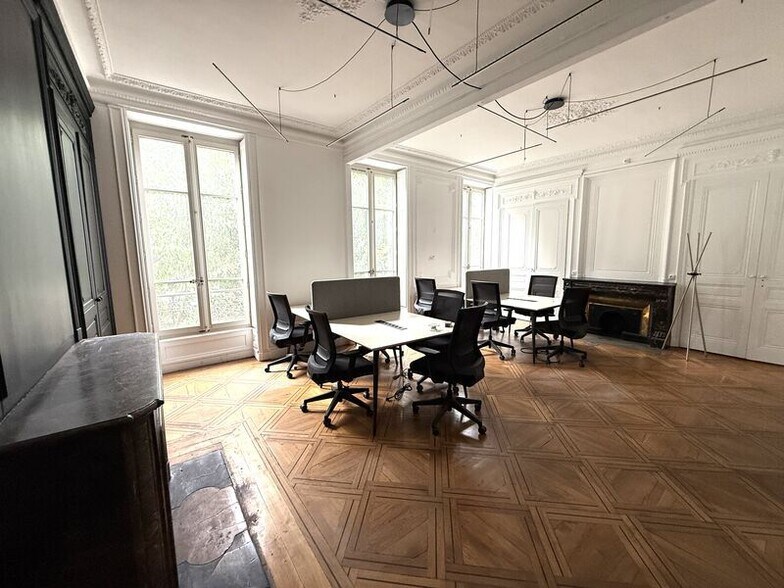 Office in Lyon to rent - Interior Photo - Image 2 of 7