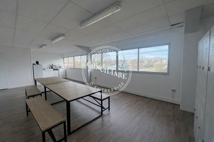 Light Industrial in Toulouse for sale - Interior Photo - Image 3 of 4