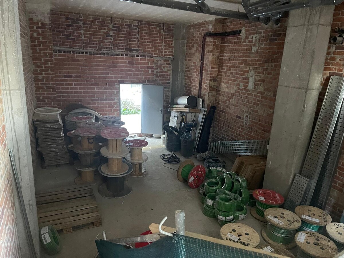 Barcelona, BAR 08038 - Unit Pta. 02 -  - Interior Photo - Image 1 of 9