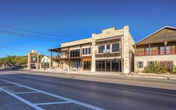 207 E San Antonio St, New Braunfels, TX for rent Building Photo- Image 1 of 62