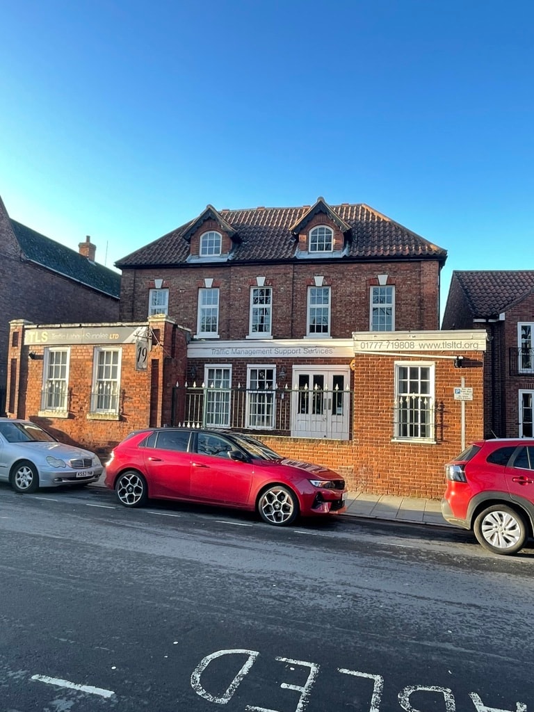 19 Churchgate, Retford for sale Building Photo- Image 1 of 2