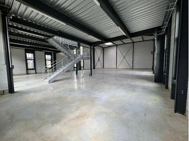 Light Industrial in Bailly-Romainvilliers for sale Interior Photo- Image 1 of 7