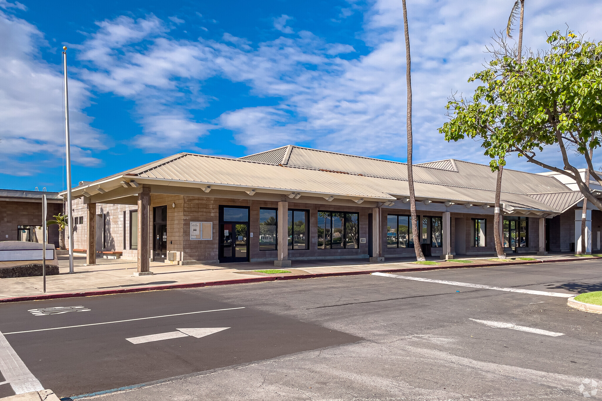 70 E Kaahumanu Ave, Kahului, HI for rent Building Photo- Image 1 of 11