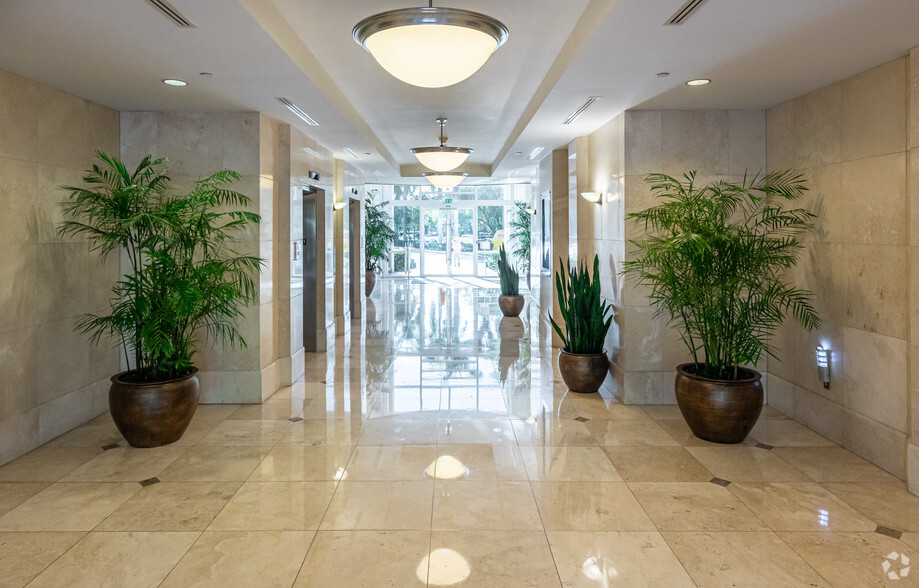 1571 Sawgrass Corporate Pky, Sunrise, FL for rent - Lobby - Image 3 of 3