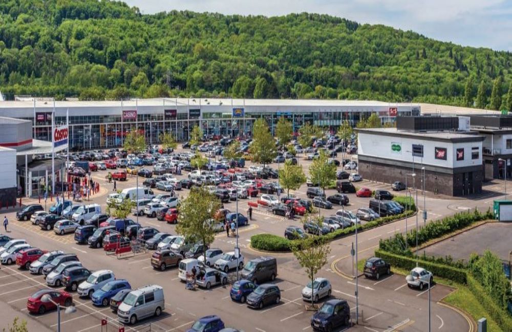 Leckwith Rd, Cardiff to rent Building Photo- Image 1 of 2