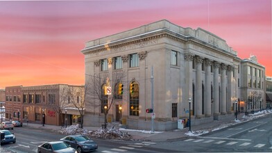 101 W Washington St, Marquette, MI for rent Building Photo- Image 2 of 12