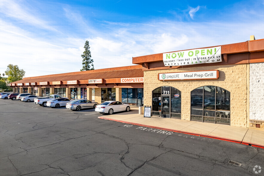 711-785 W Foothill Blvd, Upland, CA for rent - Building Photo - Image 3 of 5