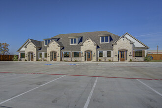 1301 Magnolia Ct, Moore, OK for rent Building Photo- Image 1 of 19