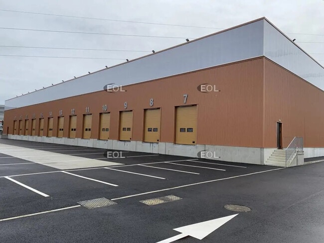 Location Entrepôt 1 960 m²
