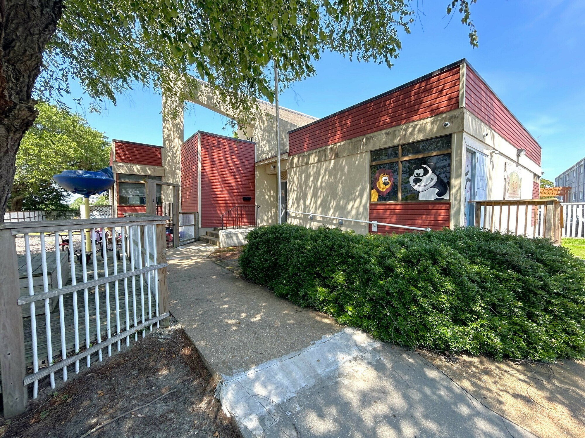 4020 Llewellyn Ave, Norfolk, VA for sale Primary Photo- Image 1 of 1