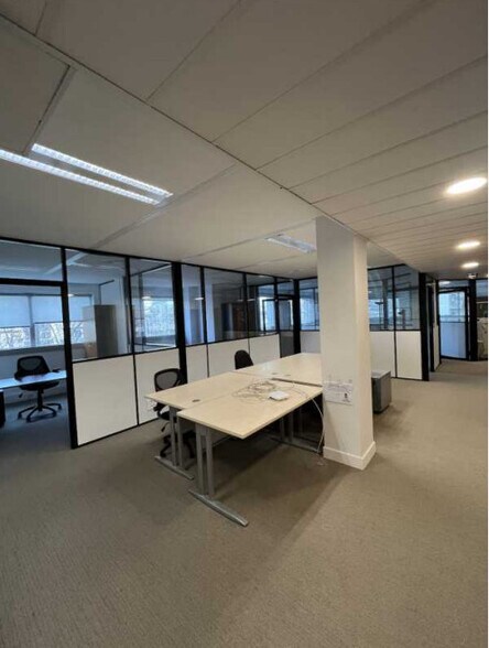 Office in Boulogne-Billancourt to rent - Interior Photo - Image 3 of 6