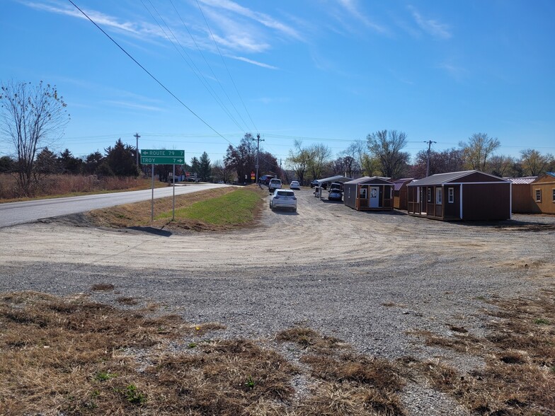 3579 Highway, Winfield, MO for sale - Primary Photo - Image 1 of 1