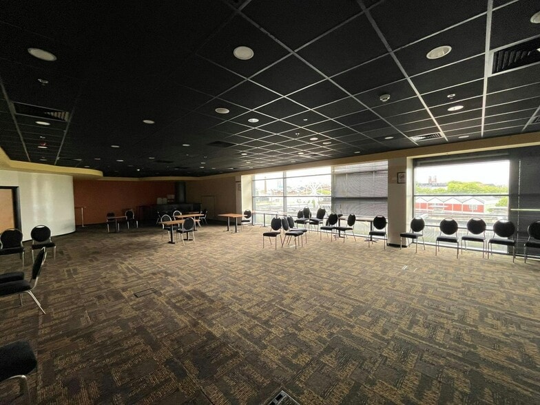 Explore Ln, Bristol to rent - Interior Photo - Image 3 of 4