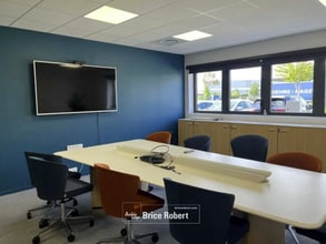 1609 Avenue Henri Schneider, Jonage to rent Interior Photo- Image 2 of 3