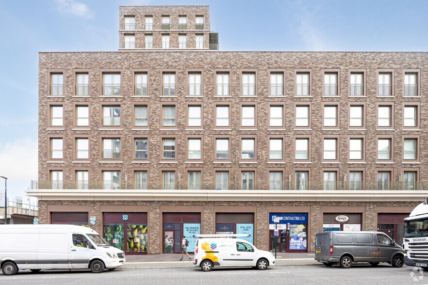 Atlantis Ave, London for sale - Building Photo - Image 3 of 21