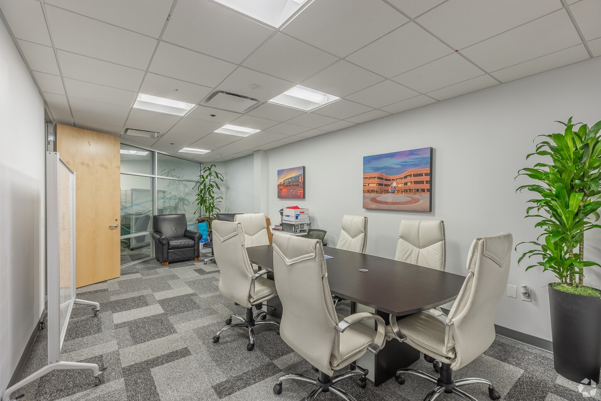 5963 La Place Ct, Carlsbad, CA to rent Interior Photo- Image 1 of 4