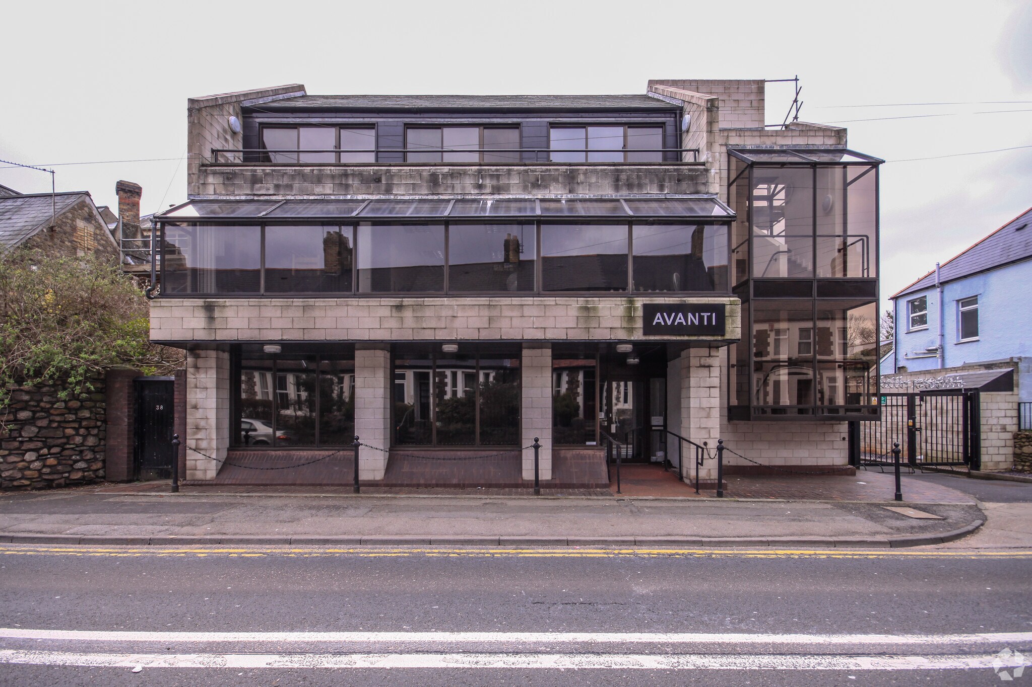 36 Cardiff Rd, Cardiff for sale Primary Photo- Image 1 of 1