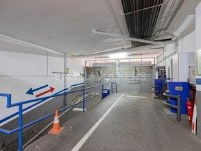 Retail in Barcelona, Barcelona to rent Interior Photo- Image 1 of 5