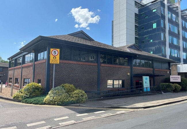 More details for 10 Station Rd, Teddington - Light Industrial for Sale