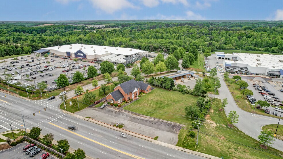 1000 Liberty St E, York, SC for sale - Building Photo - Image 3 of 10