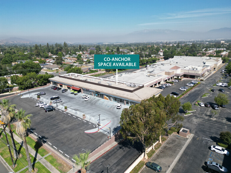 700 E Redlands Blvd, Redlands, CA for rent - Building Photo - Image 1 of 33