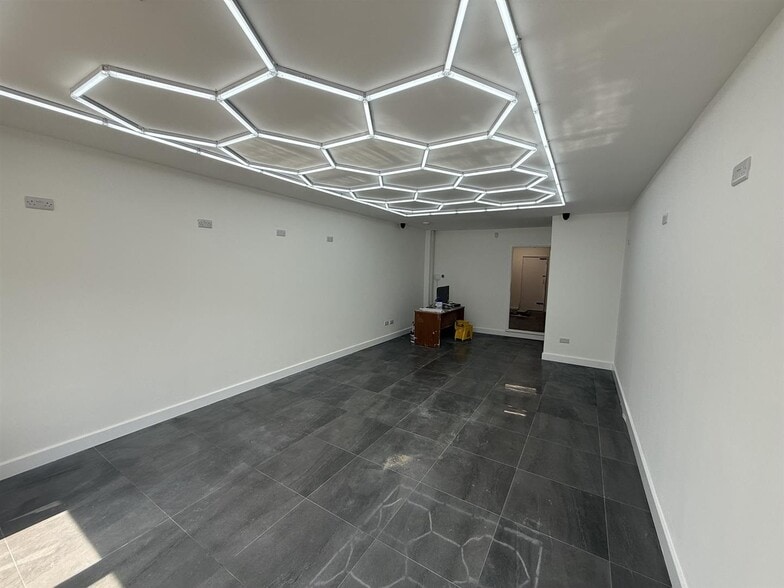 9A Ayston Rd, Leicester to rent - Interior Photo - Image 3 of 5