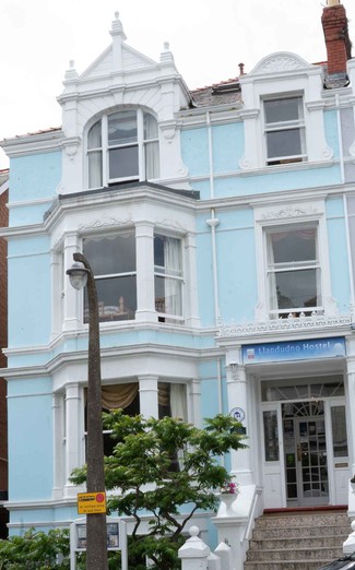 More details for 14 Charlton St, Llandudno - Hospitality for Sale