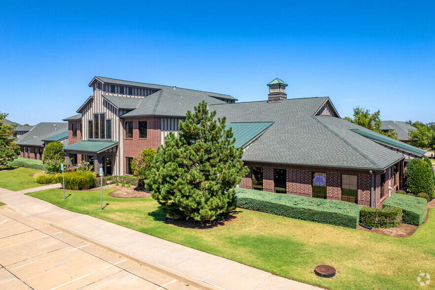 755 W Covell Rd, Edmond, OK for sale - Primary Photo - Image 1 of 1