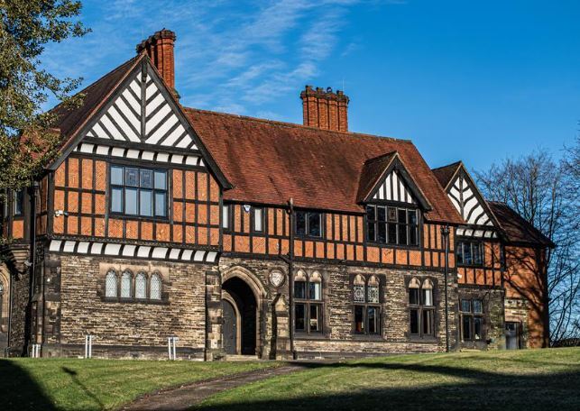 New Market St, Wigan to rent - Primary Photo - Image 1 of 3