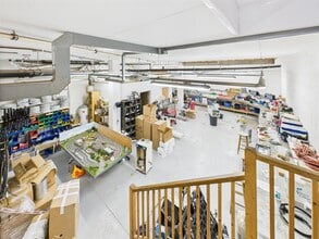 Sheep Ln, London to rent Interior Photo- Image 2 of 22