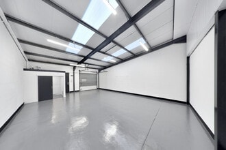 40-50 Low Glencairn St, Kilmarnock to rent Interior Photo- Image 1 of 8