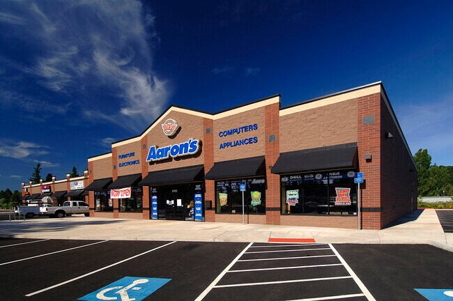 More details for 5765 Commercial St SE, Salem, OR - Retail to Rent