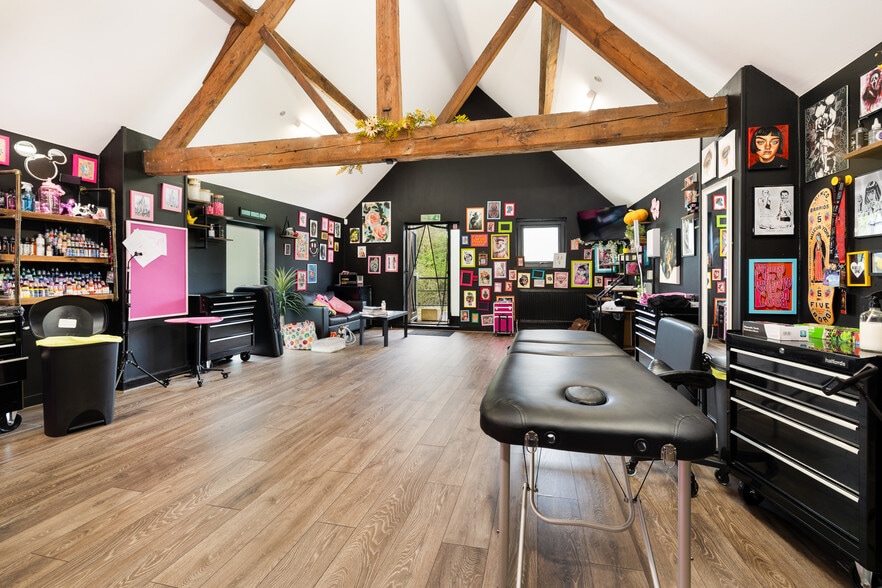 Birchmoor Lane, Tamworth for sale - Building Photo - Image 3 of 10